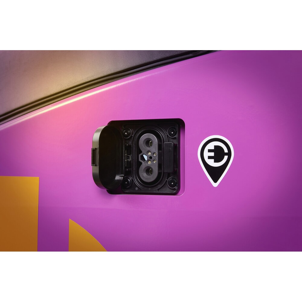 Productafbeelding nr. 3: AntOn door Jungheinrich elektrische heftruck CBH 3.0 met drievoudige telescoop hefmast, hefhoogte 4.800 mm, draagvermogen 3.000 kg, weerbeschermingscabine Eco, inclusief externe lader 80 V, 100 A, CEE, 5-pins