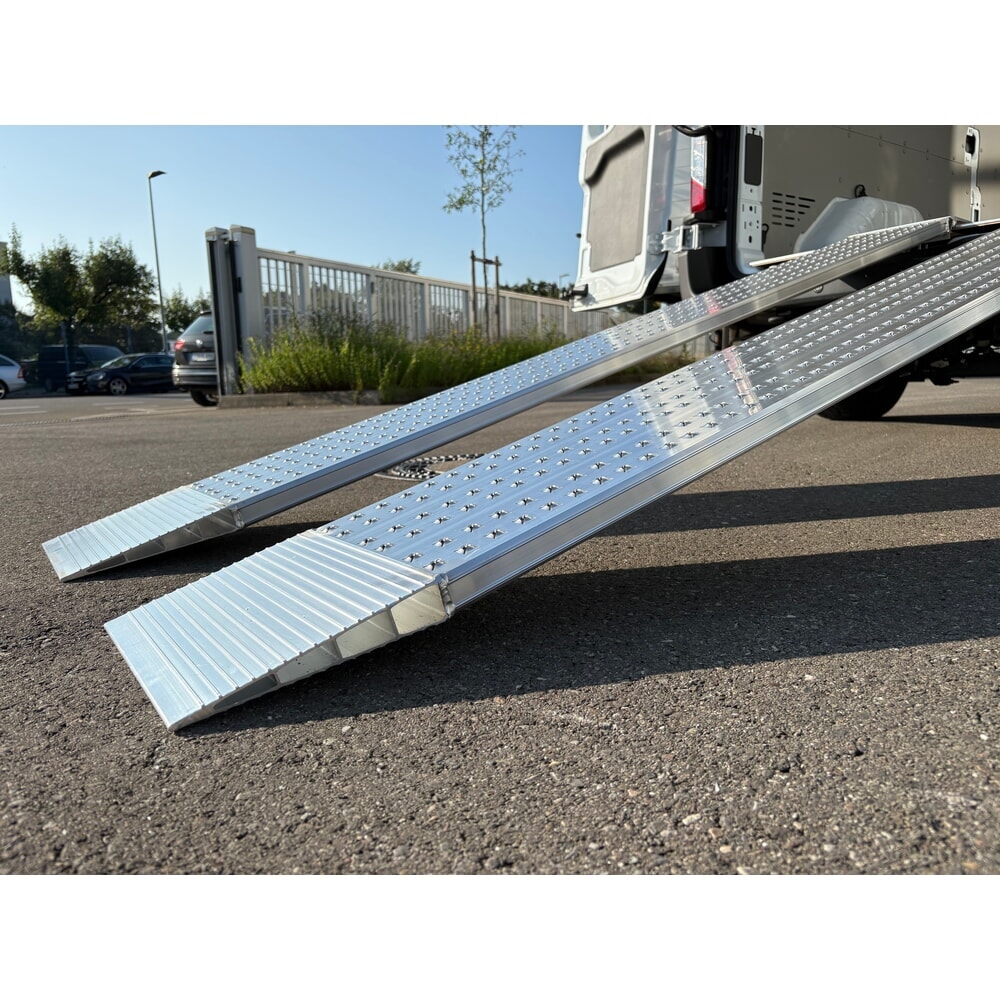 N° de l'image du produit 8 : Rail de chargement en aluminium, antidérapants, capacité de charge 435 kg/pce, l x L 200 x 1 500 mm