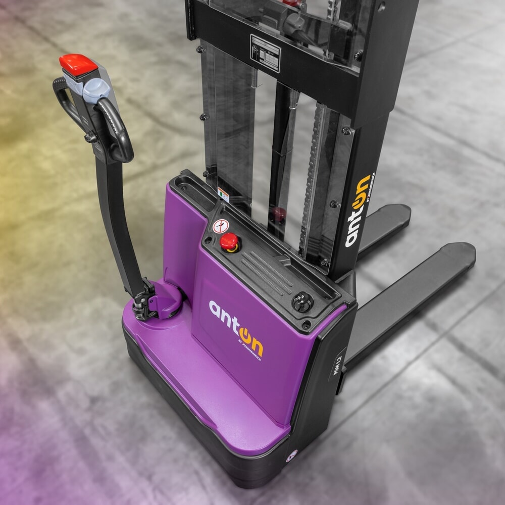 N° de l'image du produit 2 : Gerbeur électrique AntOn by Jungheinrich PSM 1.2, avec mât télescopique double, capacité de charge 1 200 kg, hauteur de levée 2 522 mm