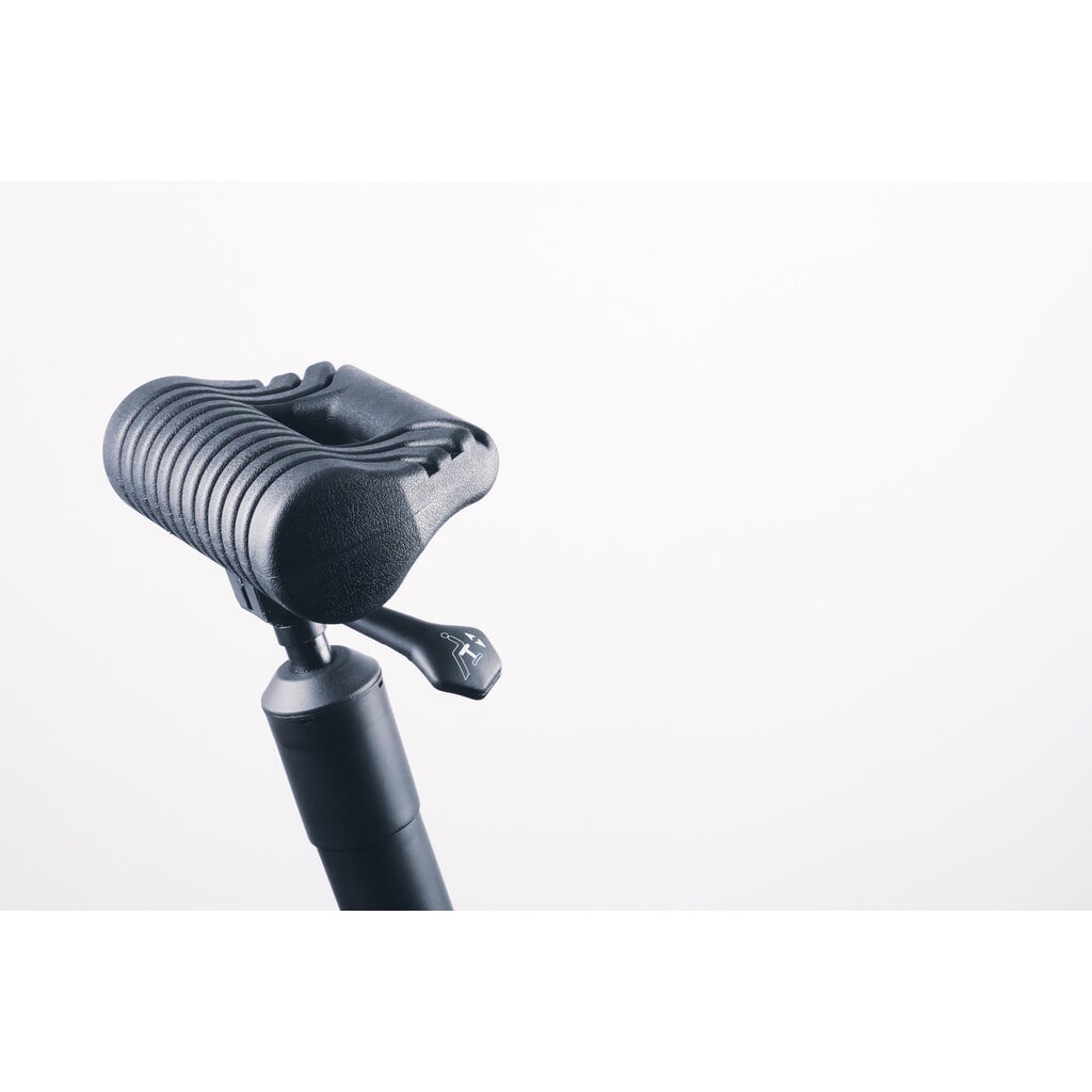 Siège assis-debout, assise ronde en PU, hauteur d’assise 630-840 mm, pied en fourche, poignée de transport N° de l'image du produit 10 : Siège assis-debout, assise ronde en PU, hauteur d’assise 630-840 mm, pied en fourche, poignée de transport