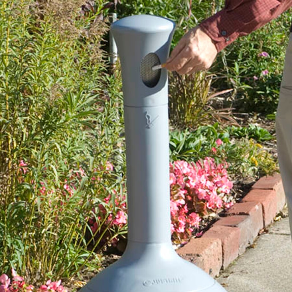 Cendrier colonne de sécurité Justrite® Premium, auto-extinguible, 15 litres, gris N° de l'image du produit 3 : Cendrier colonne de sécurité Justrite® Premium, auto-extinguible, 15 litres, gris