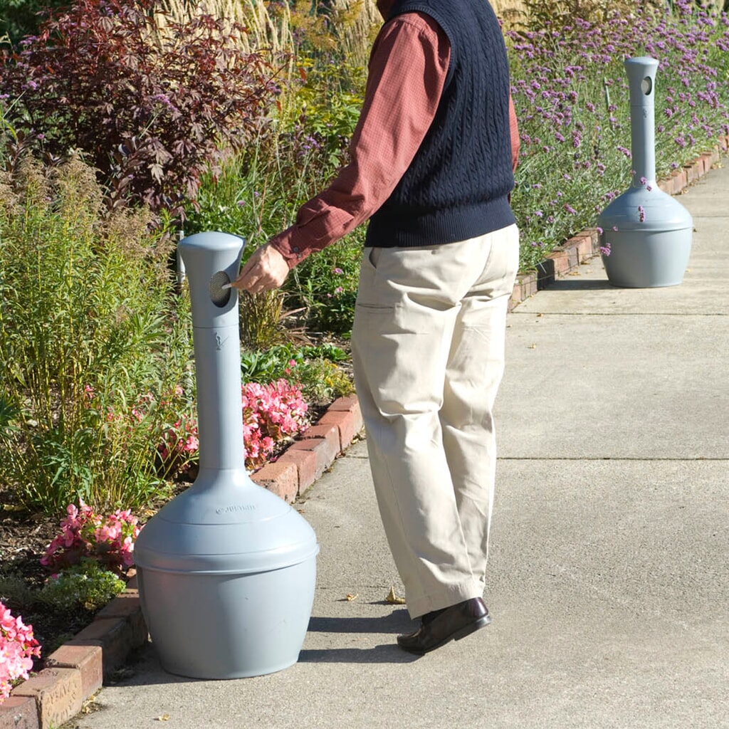N° de l'image du produit 6 : Cendrier colonne de sécurité Justrite® Premium, auto-extinguible, 15 litres, gris