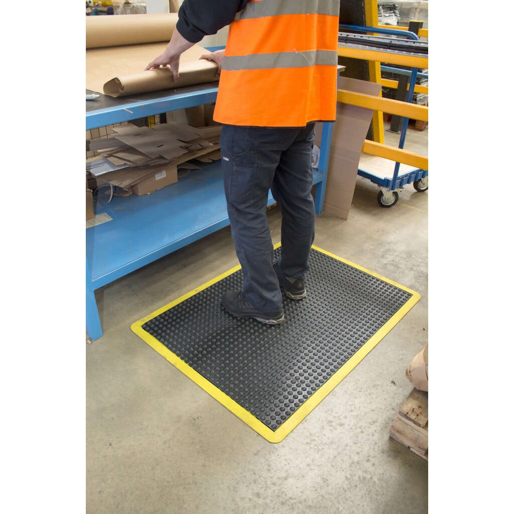 COBA Tapis anti-fatigue Bubblemat Safety, lxP 600 x 900 mm, noir/jaune N° de l'image du produit 3 : COBA Tapis anti-fatigue Bubblemat Safety, lxP 600 x 900 mm, noir/jaune