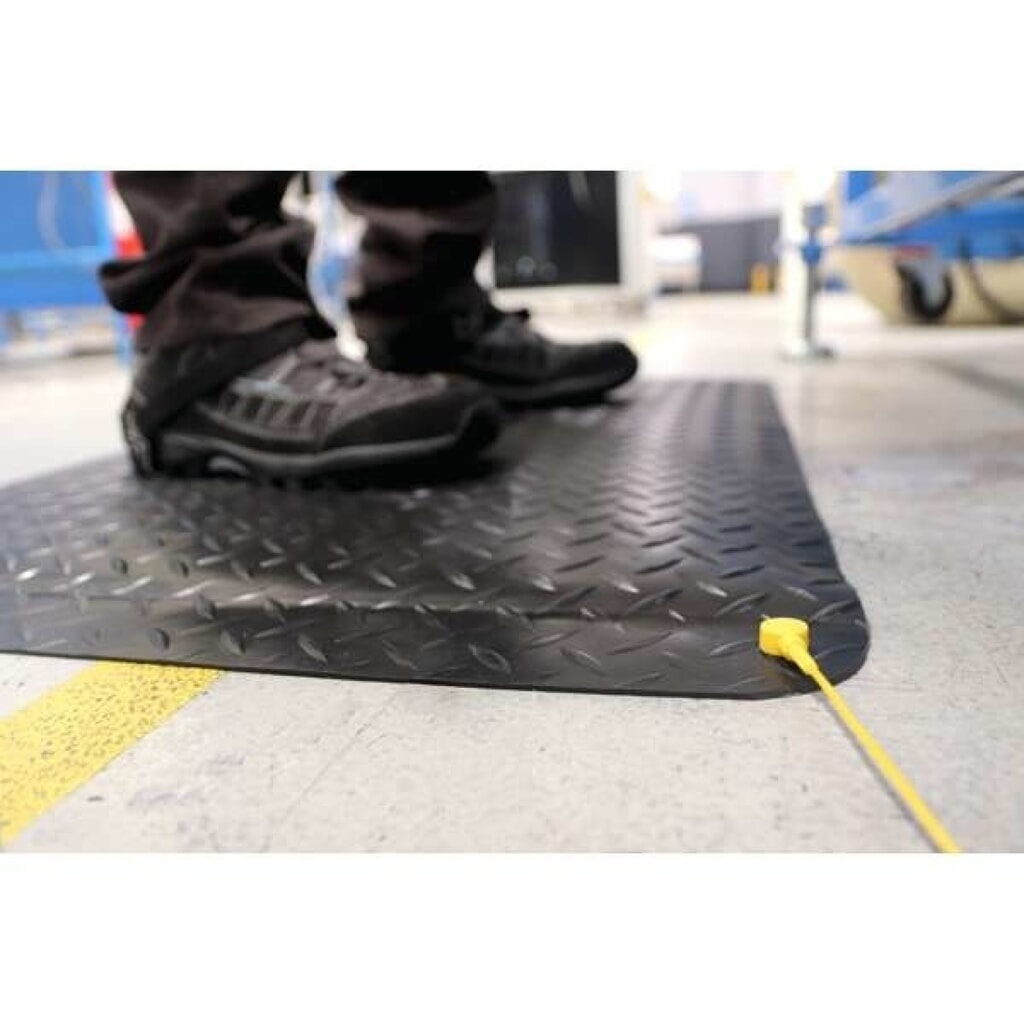N° de l'image du produit 2 : COBA Tapis anti-fatigue Deckplate Anti-Static, lxP 600 x 900 mm, noir
