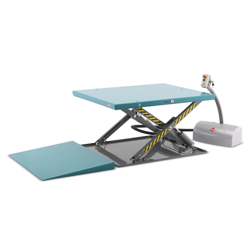 Table élévatrice à ciseaux plats Ameise®, structure fermée, capacité de charge 1 000 kg, plate-forme de 1 450 x 1 140 mm Illustration du produit: Table élévatrice à ciseaux plats Ameise®, structure fermée, capacité de charge 1 000 kg, plate-forme de 1 450 x 1 140 mm