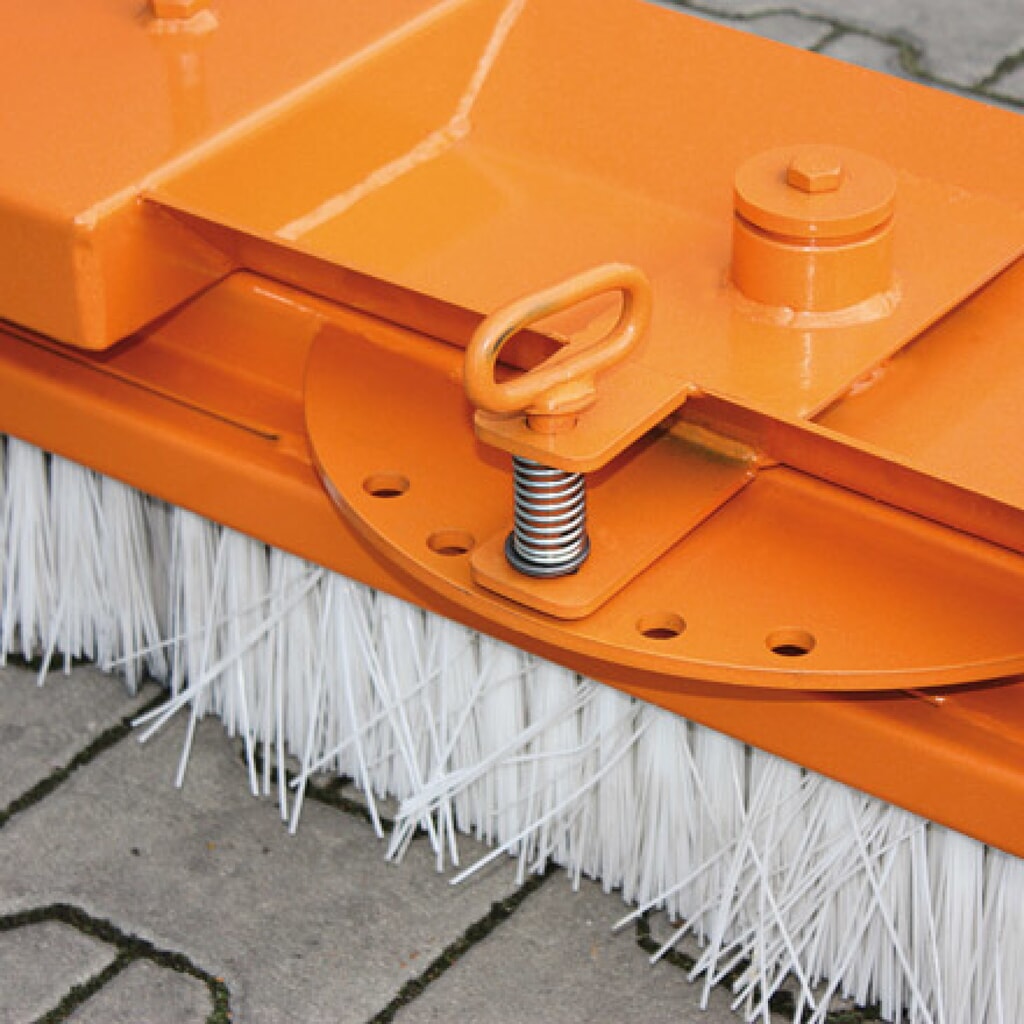 Eichinger® Balai pour chariot élévateur, chargeur à roues, etc., largeur 1 000 mm orangé pur N° de l'image du produit 2 : Eichinger® Balai pour chariot élévateur, chargeur à roues, etc., largeur 1 000 mm orangé pur
