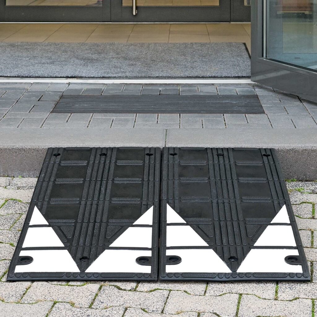 N° de l'image du produit 2 : Rampe de trottoir MORAVIA en caoutchouc vulcanisé, l x H x P 450 x 75 x 1 000 mm, noir-blanc, matériel de fixation inclus
