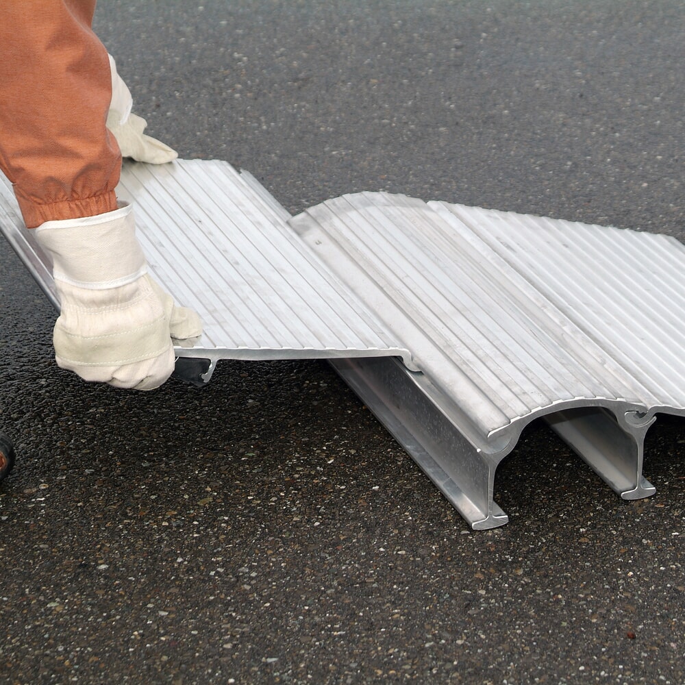 N° de l'image du produit 3 : Rampe passe-câbles pour câbles et tuyaux, capacité de charge 7 000 kg, longueur 860 mm
