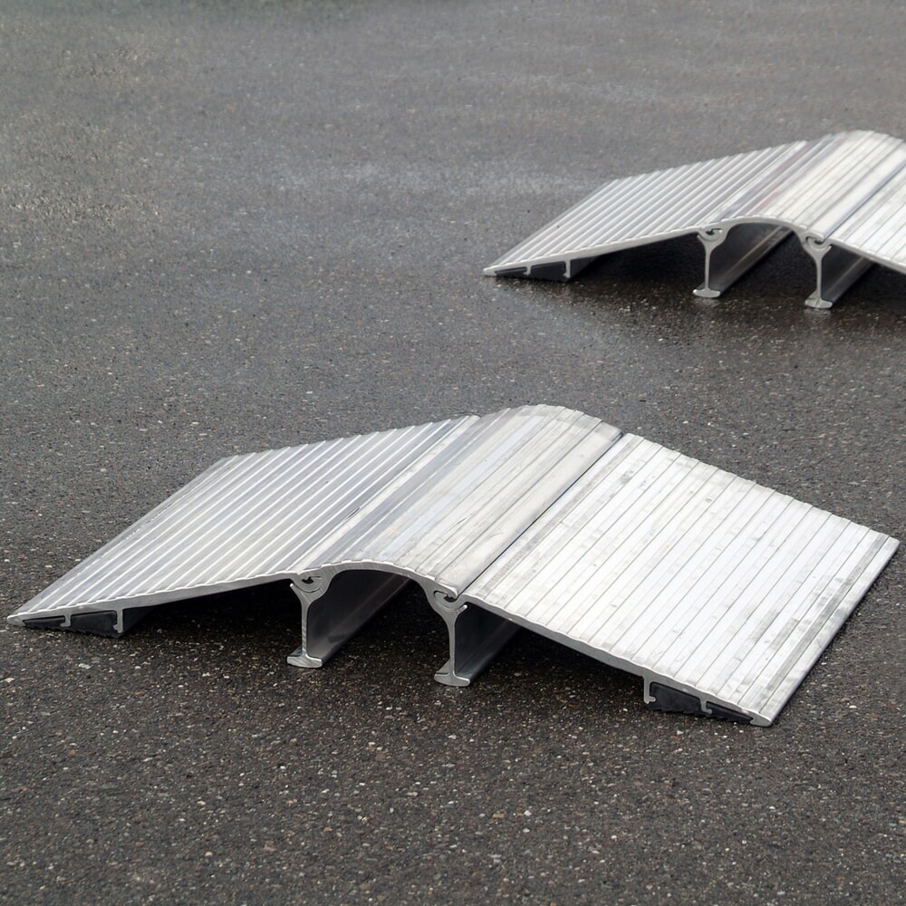N° de l'image du produit 4 : Rampe passe-câbles pour câbles et tuyaux, capacité de charge 7 000 kg, longueur 860 mm