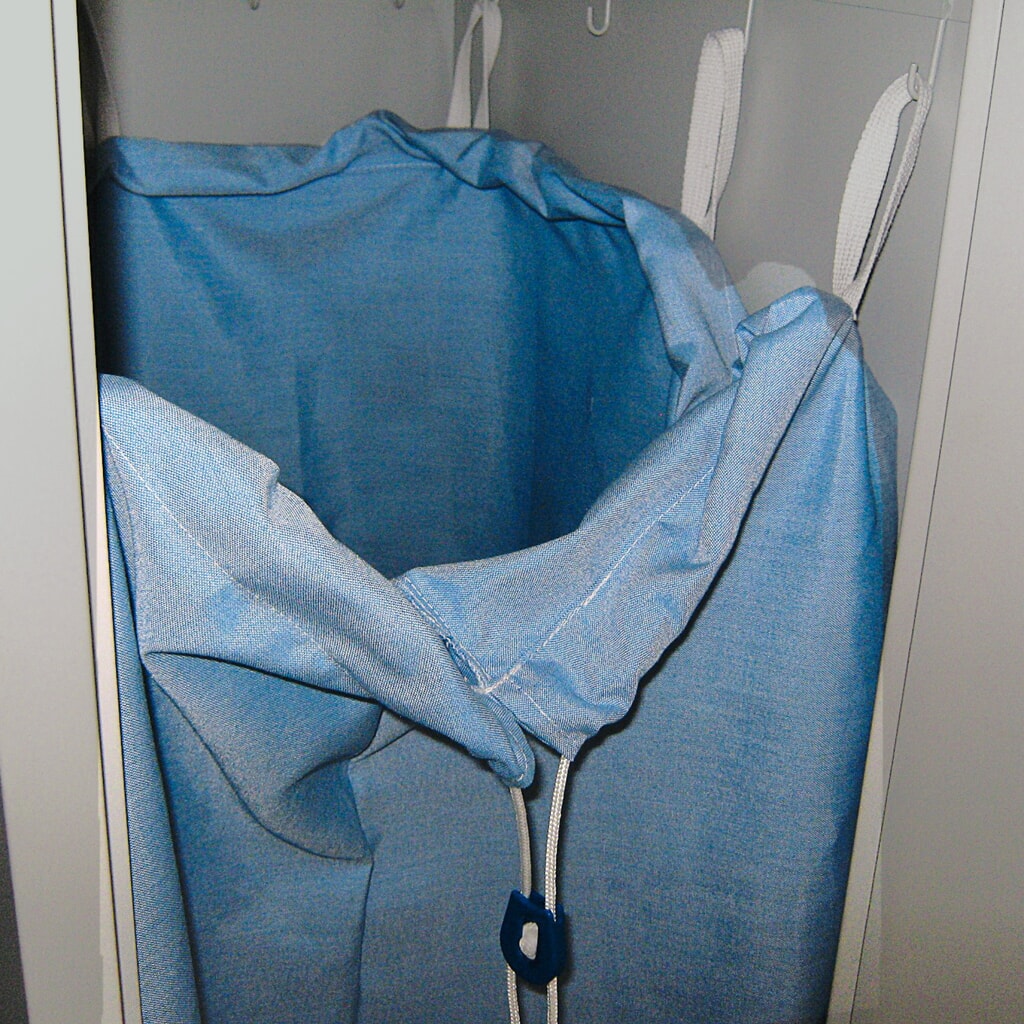 Sac de linge pour penderies et meubles coffre-fort, H x l x P 1 280 x 400 x 500 mm Illustration du produit: Sac de linge pour penderies et meubles coffre-fort, H x l x P 1 280 x 400 x 500 mm