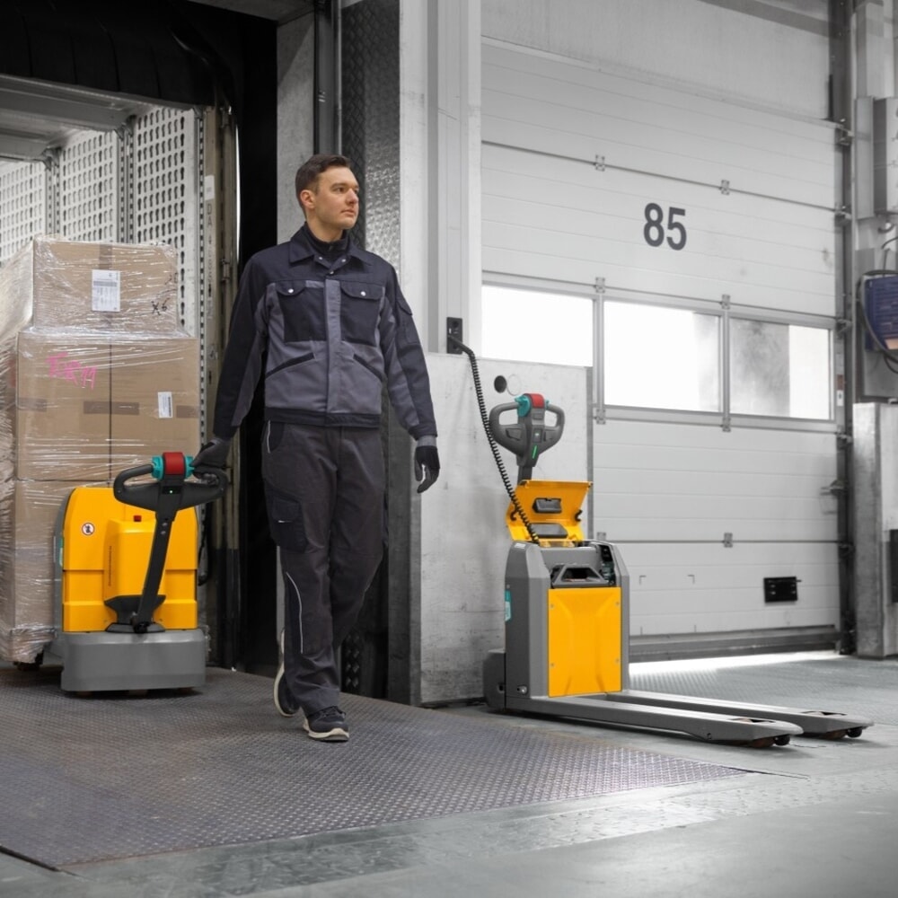 Productafbeelding nr. 6: Jungheinrich elektrische palletwagen AME 18, draagvermogen 1.800 kg, vorklengte 1.150 mm, speciale vorkbreedte 670 mm, tandemwielen