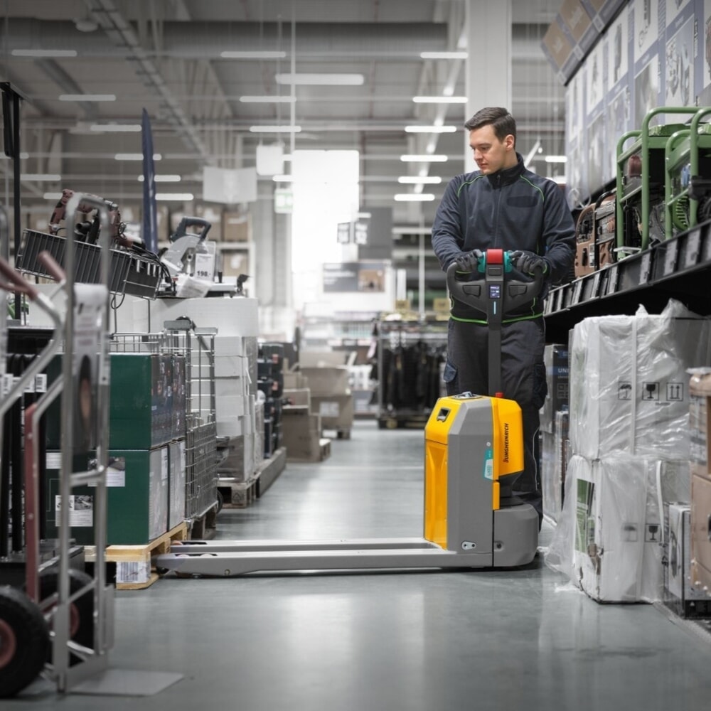 Productafbeelding nr. 7: Jungheinrich elektrische transpallet AME 18, draagvermogen 1.800 kg, vorklengte 1.150 mm, speciale vorkbreedte 670 mm, tandemwielen