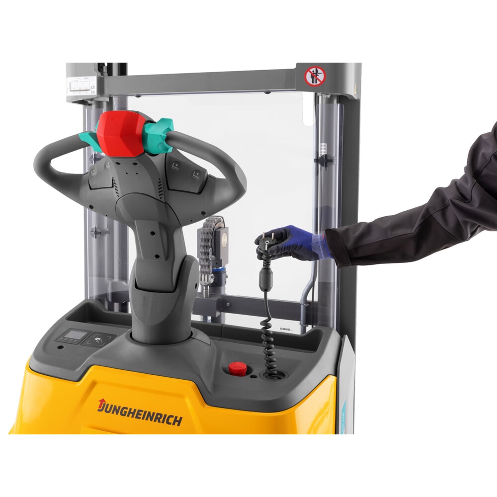 Productafbeelding nr. 2: Jungheinrich elektrische stapelaar ERC 110i DZ met staplatform, drievoudige telescoop hefmast, hefhoogte 4.300 mm, draagvermogen 1.000 kg, proportionele hydraulica