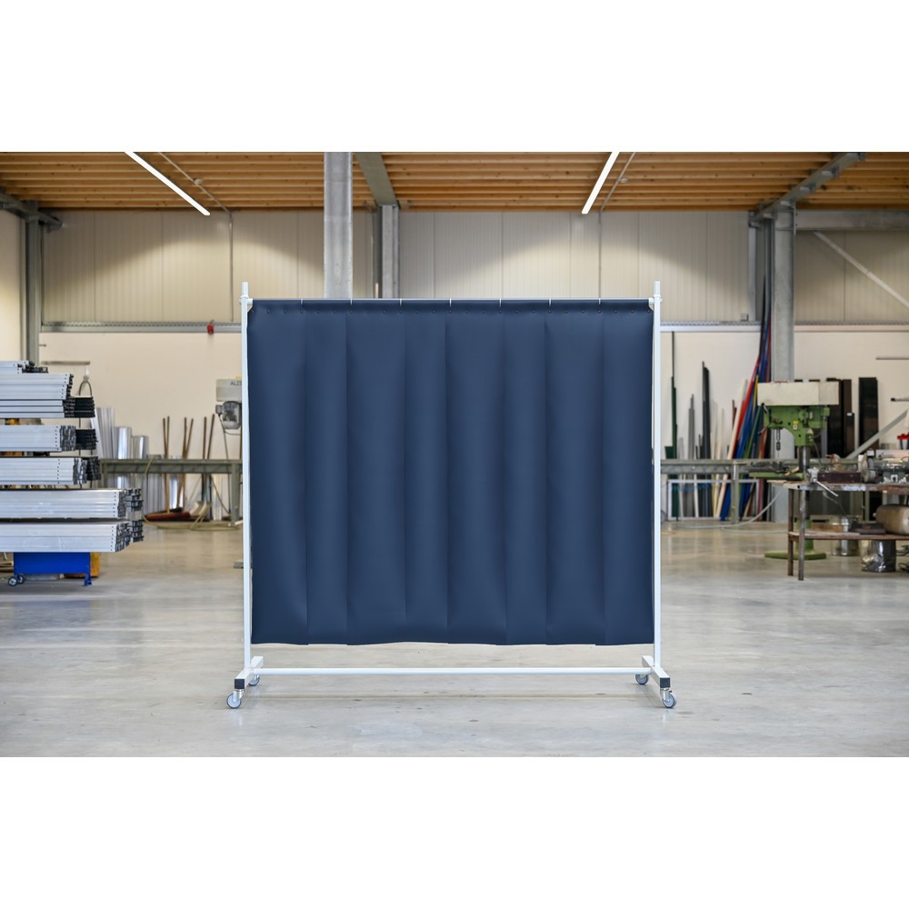 Produktabbildung Nr. 1: Mobiele beschermwand met zwenkarmen, volgens ISO EN 25980 (EN 1598), 1-delig, lamellen 2 mm, donkergroen / mat