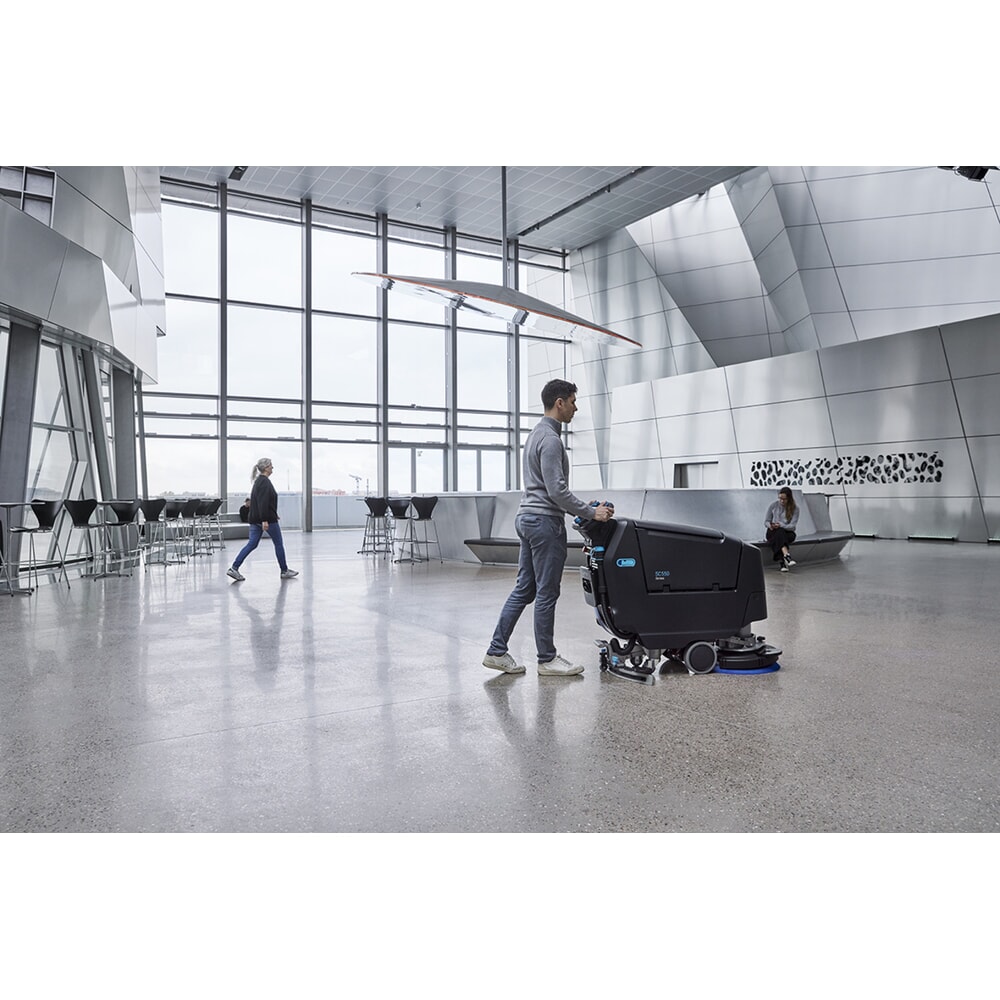 Productafbeelding nr. 4: Nilfisk® handgeleide schrobzuigmachine SC550 D 53 LI-ION