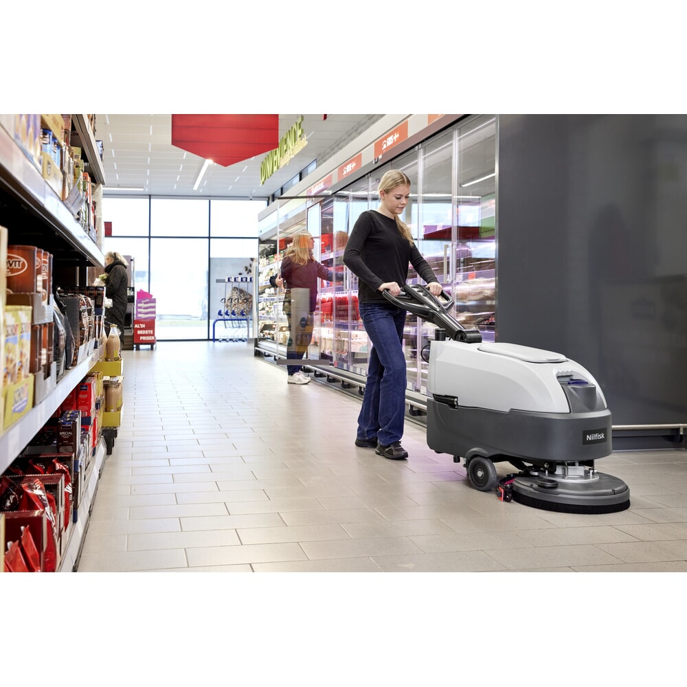 N° de l'image du produit 3 : Autolaveuse accompagnée Nilfisk® SC370 43B-EU