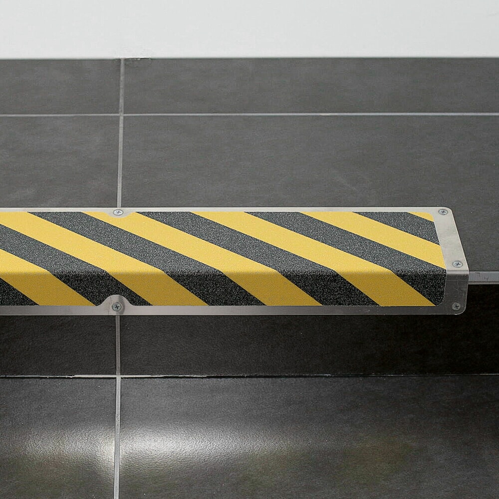 Product afbeelding: Antislipplaat “Opgelet struikelgevaar”, lxb 635 x 114 mm