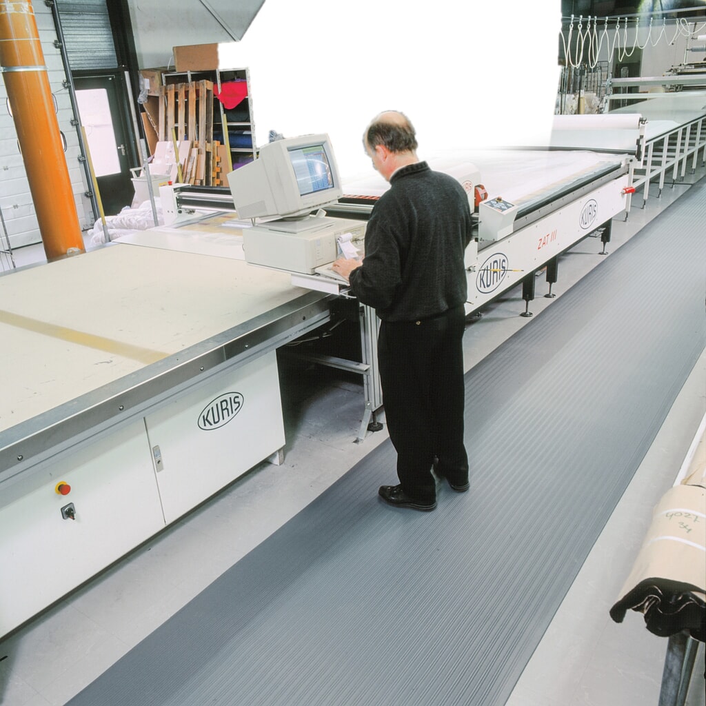 Antivermoeidheidsmat Premium, vinylschuim, b x d 600 x 910 mm, zwart Productafbeelding nr. 4: Antivermoeidheidsmat Premium, vinylschuim, b x d 600 x 910 mm, zwart