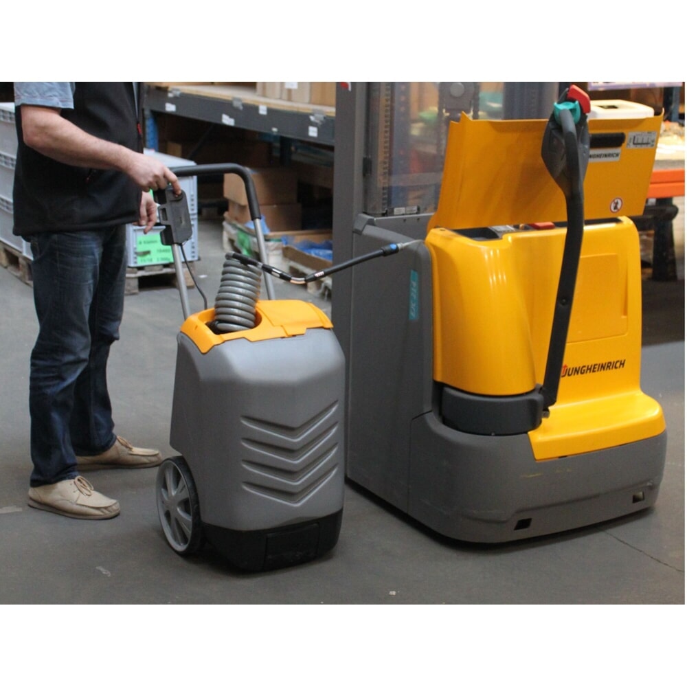 Productafbeelding nr. 2: Aquatrolley incl. 60 l watertank, elektrische pomp, batterij en lader