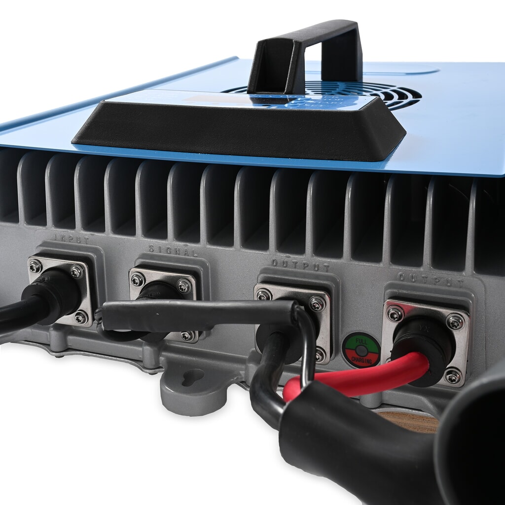 Externe lader D400, 80 V, 60 A, CEE rood 32A, 5-pins - 3P+N+E voor AntOn by Jungheinrich elektrische heftruck CBH 2.0 Productafbeelding nr. 3: Externe lader D400, 80 V, 60 A, CEE rood 32A, 5-pins - 3P+N+E voor AntOn by Jungheinrich elektrische heftruck CBH 2.0