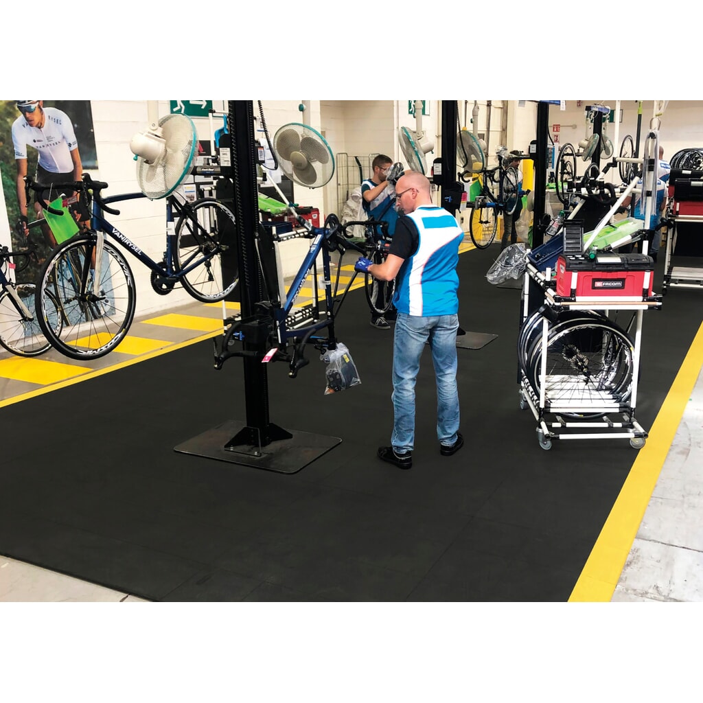 Vloerplaat voor montagewerkplekken, insteeksysteem, gesloten, 910 x 910 mm (bxd) Productafbeelding nr. 4: Vloerplaat voor montagewerkplekken, insteeksysteem, gesloten, 910 x 910 mm (bxd)