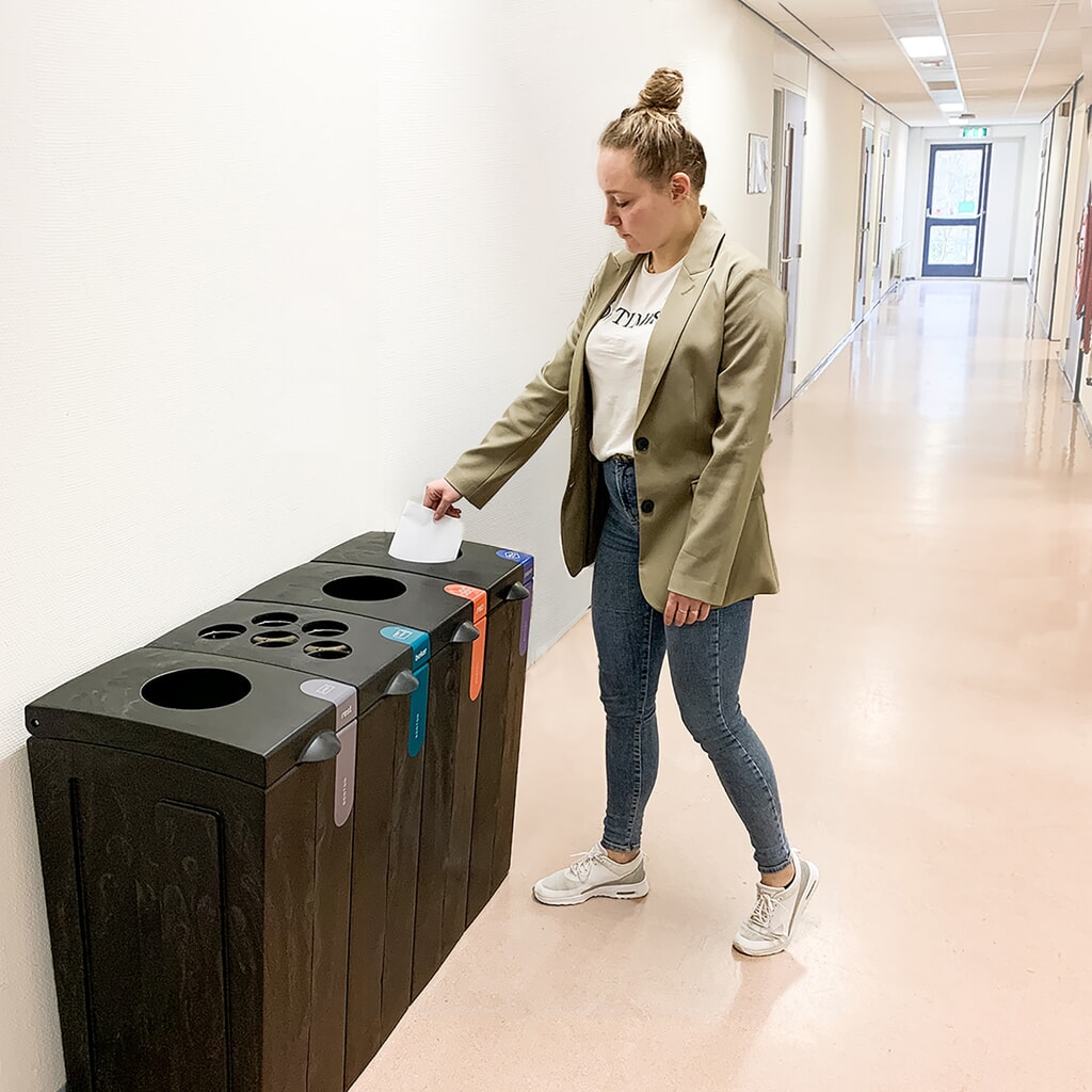 Afvalbak BON TON Original met inwerpopening, van 100% gerecycled polypropyleen, 70 liter, grijs Productafbeelding nr. 3: Afvalbak BON TON Original met inwerpopening, van 100% gerecycled polypropyleen, 70 liter, grijs