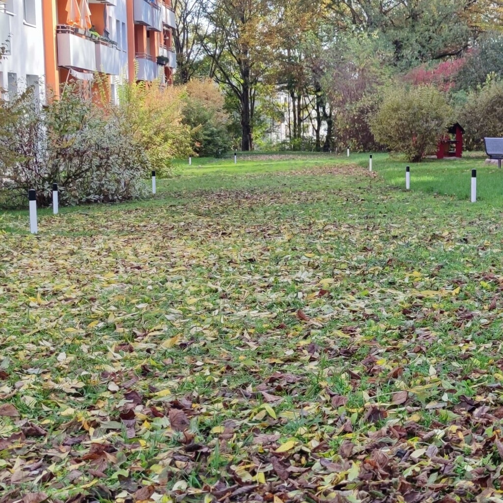 Productafbeelding nr. 2: Brandweerpaal MORAVIA, voor verankering in beton met grondanker, staal, ronde buis, hxØ 900 x 60 mm, thermisch verzinkt, wit gecoat