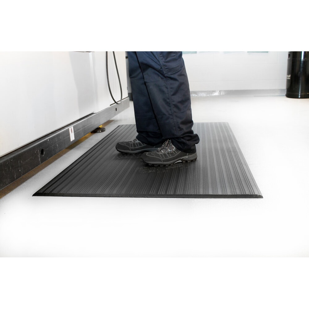 Productafbeelding nr. 1: Antivermoeidheidsmat COBA Orthomat® Ribbed, 1-laags, zwart, bxl 900 x strekkende meter