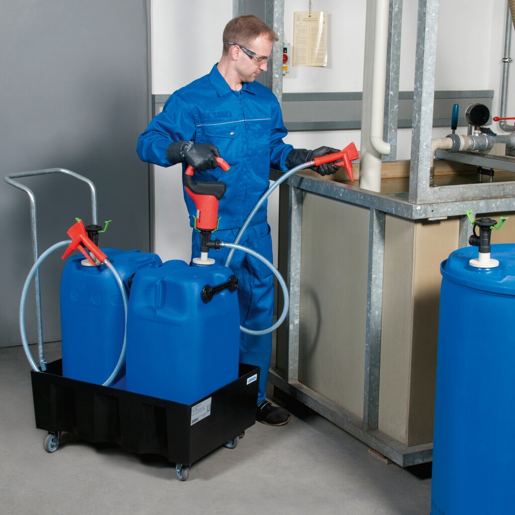 Combiflux-pomp met accumotor, pompvermogen max. 40 l/min, voor jerrycans Productafbeelding nr. 7: Combiflux-pomp met accumotor, pompvermogen max. 40 l/min, voor jerrycans