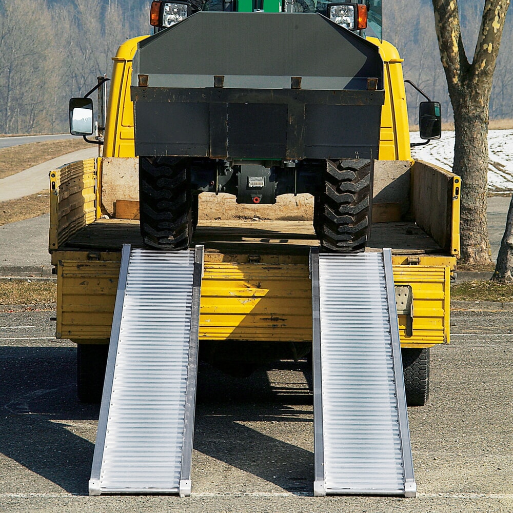 Product afbeelding: Laadrails voor zware lasten, zonder rand, cap. 2.620 kg/paar, lengte 1.620 mm