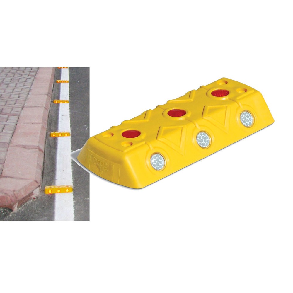 Product afbeelding: Rijbaanmarkering van PP, h x b x d 32 x 220 x 100 mm