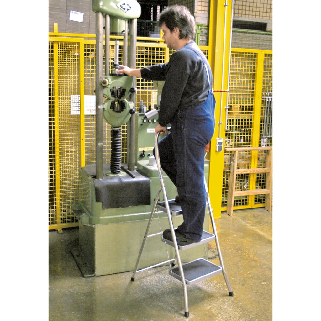Veilig inklapbaar opstapje KRAUSE® met hoge beugel, standhoogte 0,50 m Productafbeelding nr. 7: Veilig inklapbaar opstapje KRAUSE® met hoge beugel, standhoogte 0,50 m
