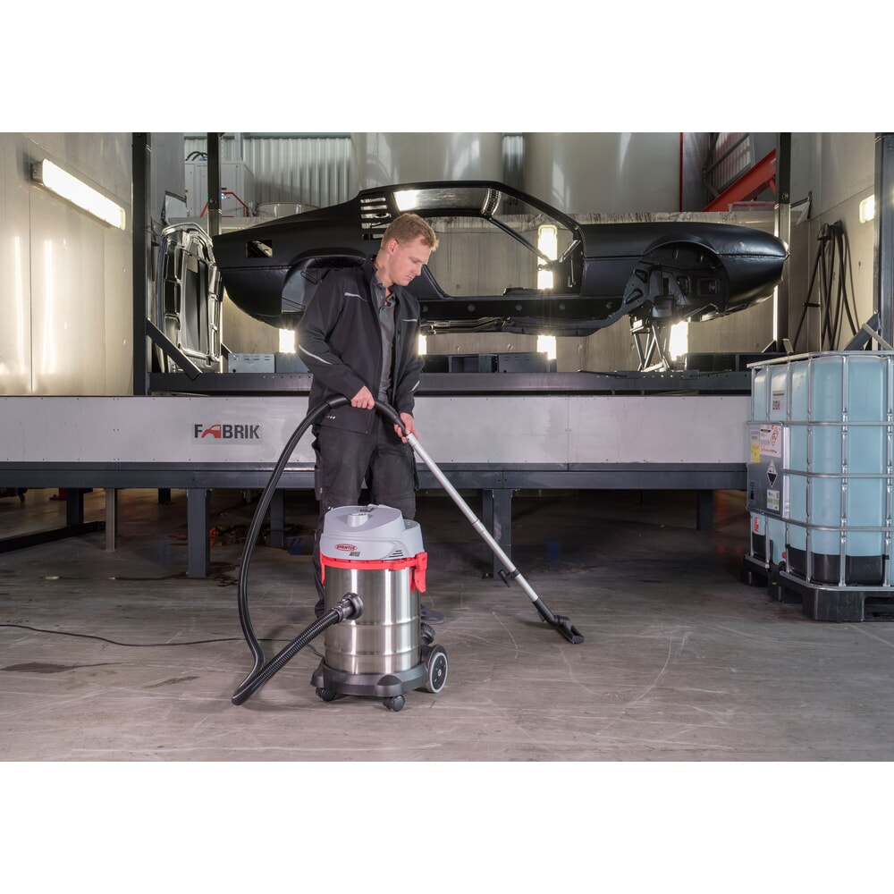 Aspirateur eau et poussière SPRiNTUS, ARTOS 30 l, avec filtre HEPA13, performance 1 200 W N° de l'image du produit 2 : Aspirateur eau et poussière SPRiNTUS, ARTOS 30 l, avec filtre HEPA13, performance 1 200 W