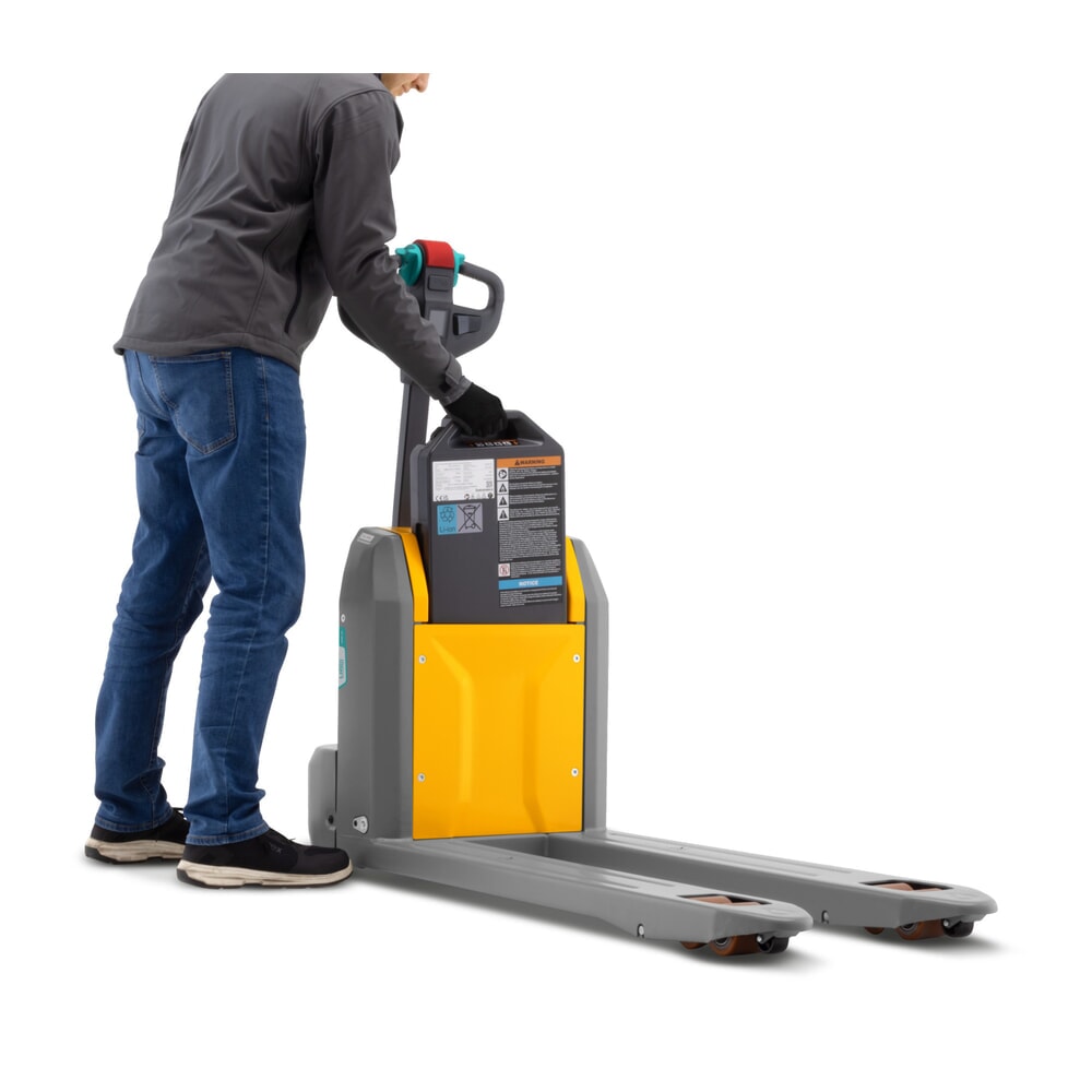 N° de l'image du produit 4 : Transpalette électrique Jungheinrich AME 15, capacité de charge 1 500 kg, longueur de fourche 1 150 mm, largeur de fourche spéciale 670 mm, galets tandem