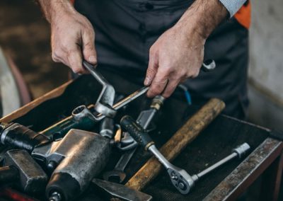 Het repareren van elektrisch gereedschap